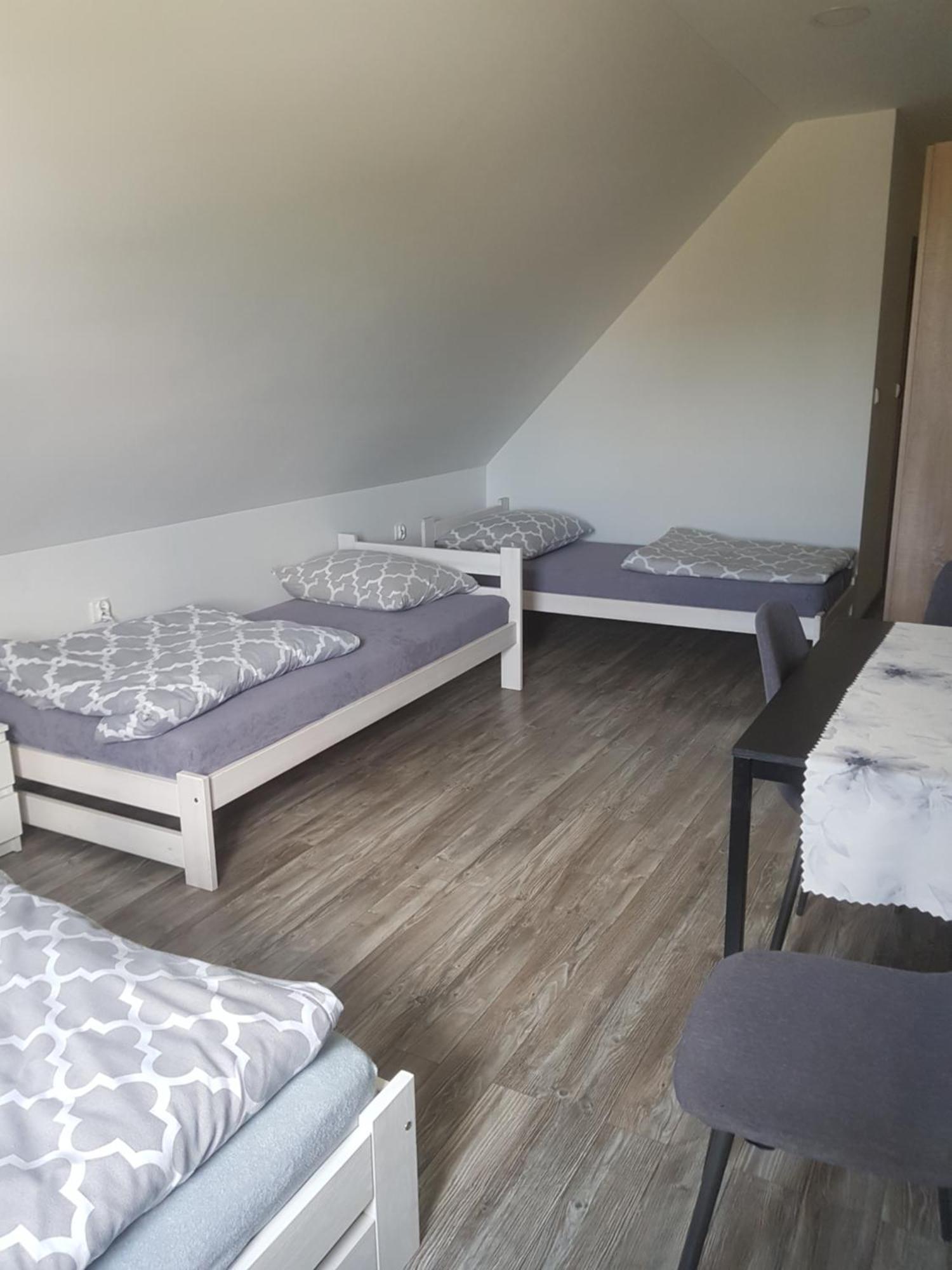 Stas -Przy Szkole Nr 3 W Skawie Skawa ภายนอก รูปภาพ