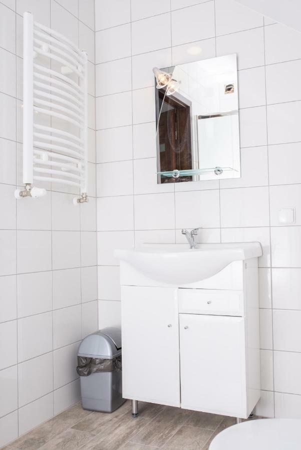 Stas -Przy Szkole Nr 3 W Skawie Skawa ภายนอก รูปภาพ